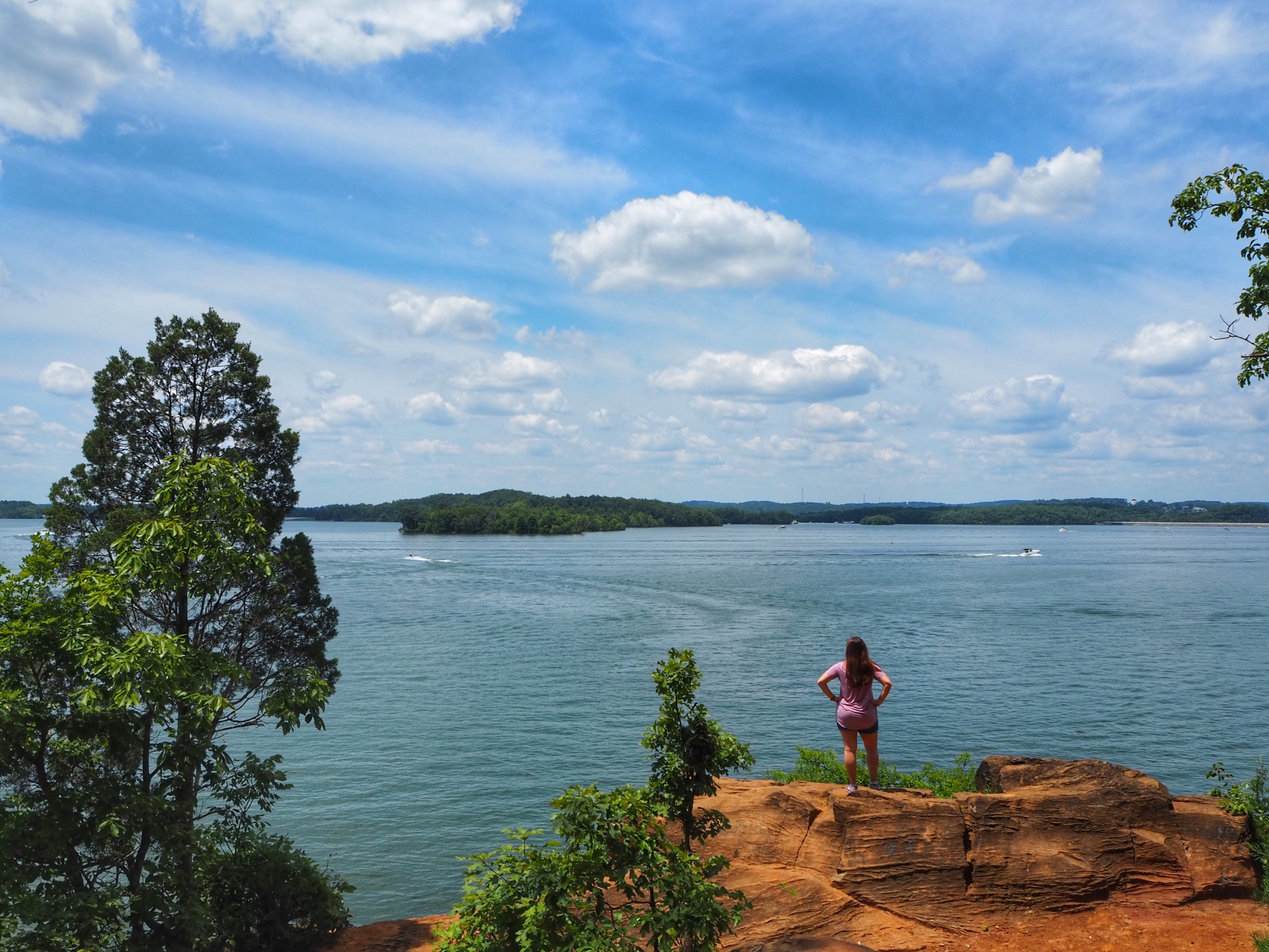 Mizell Bluff hiking in Loudon County, TN