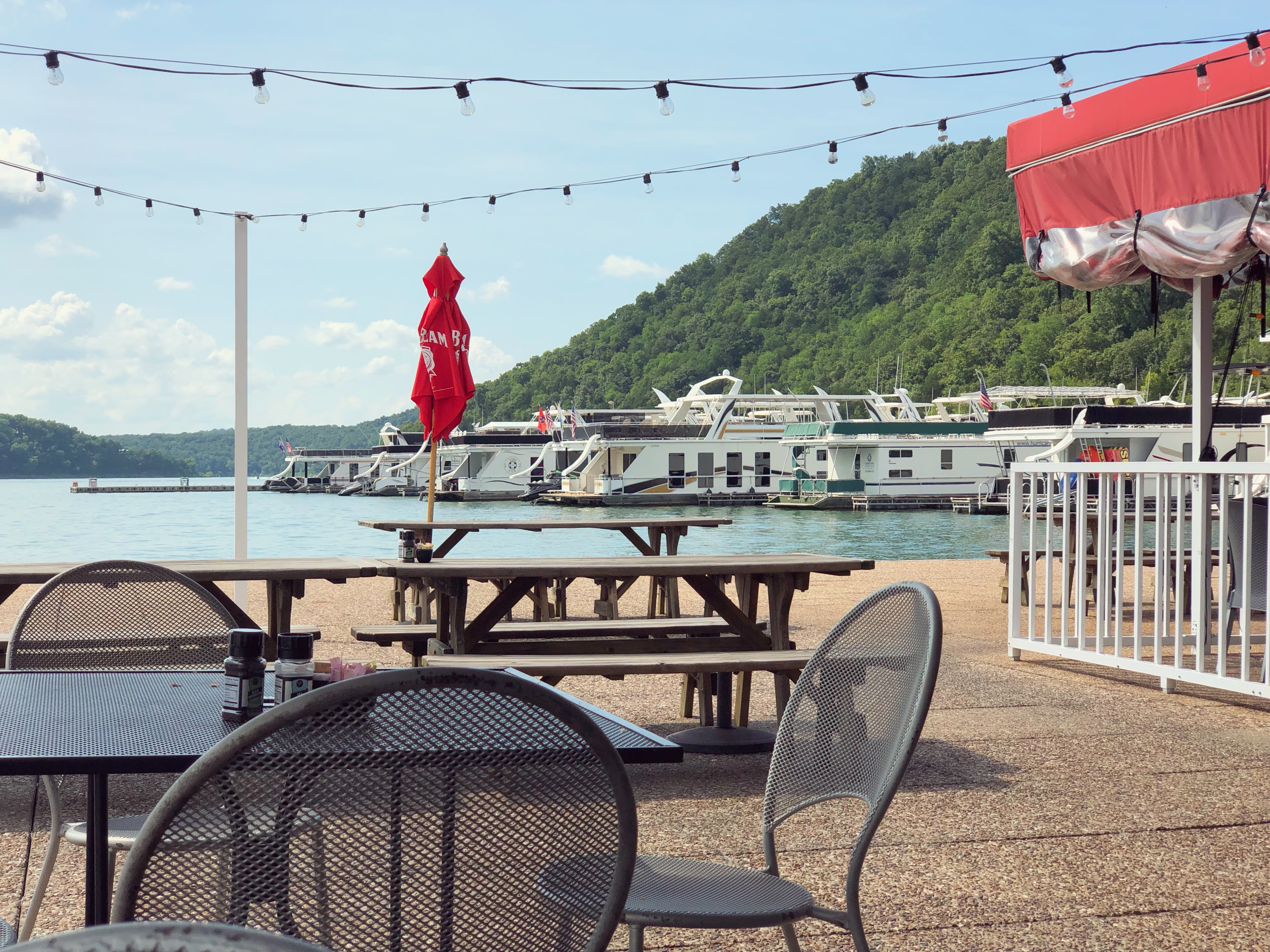 The patio dining overlooking Center Hill Lake in Silver Point