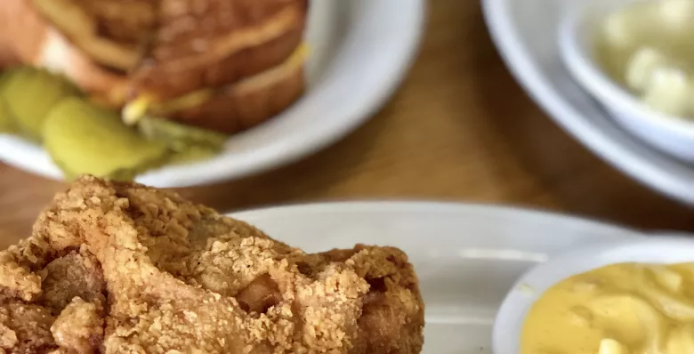 Applewood Farmhouse Restaurant in Sevierville