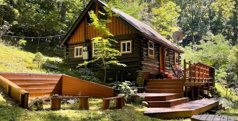 Secluded primitive cabin stay at Cove Mountain Cabin