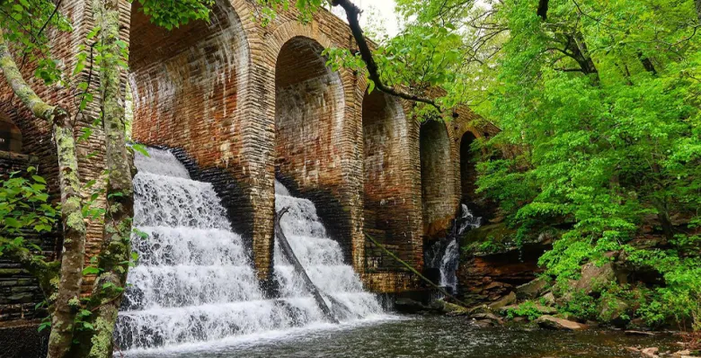 Thunderous waterfall in Cumberland Mountain State Park