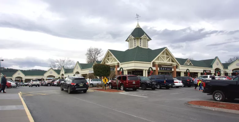 Tanger Outlet Center, Sevierville