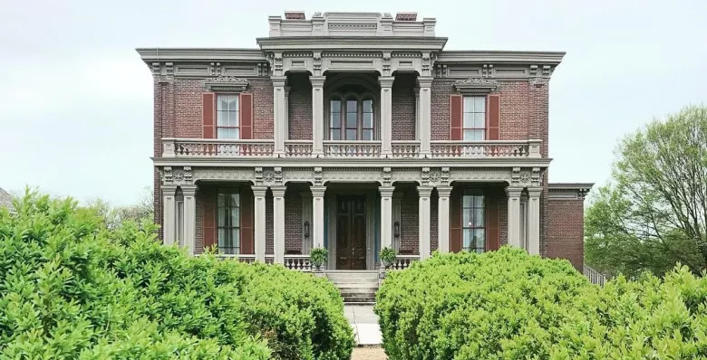 Two Rivers Mansion in Donelson, TN