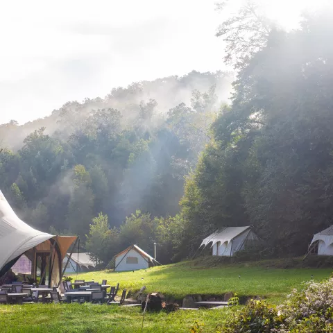 Under Canvas Great Smoky Mountains - TN Glamping 